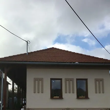 Kaf Apartment Dlha Ves